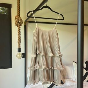 H&M tiered dress. Size XS